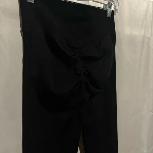 NWOT Scrunch Butt Sculpting Leggings 2 PACK Size Large - Picture 8 of 9